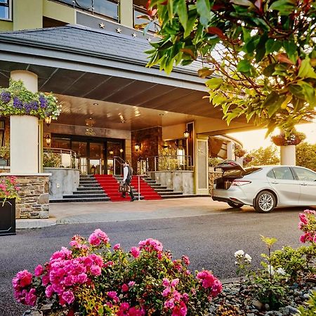 The Rose Hotel トラリー エクステリア 写真