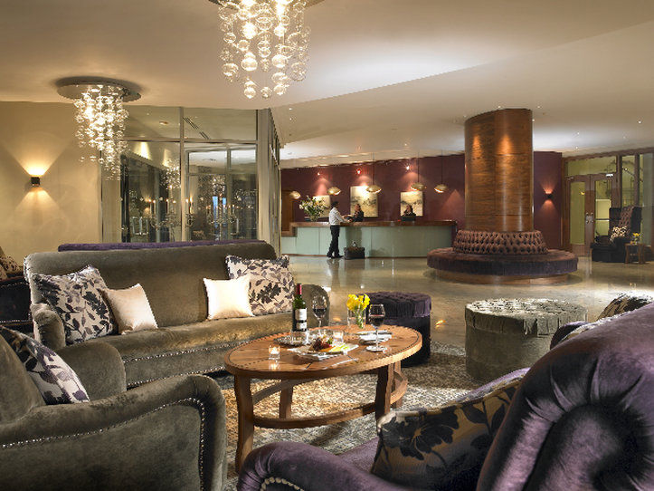 The Rose Hotel トラリー レストラン 写真