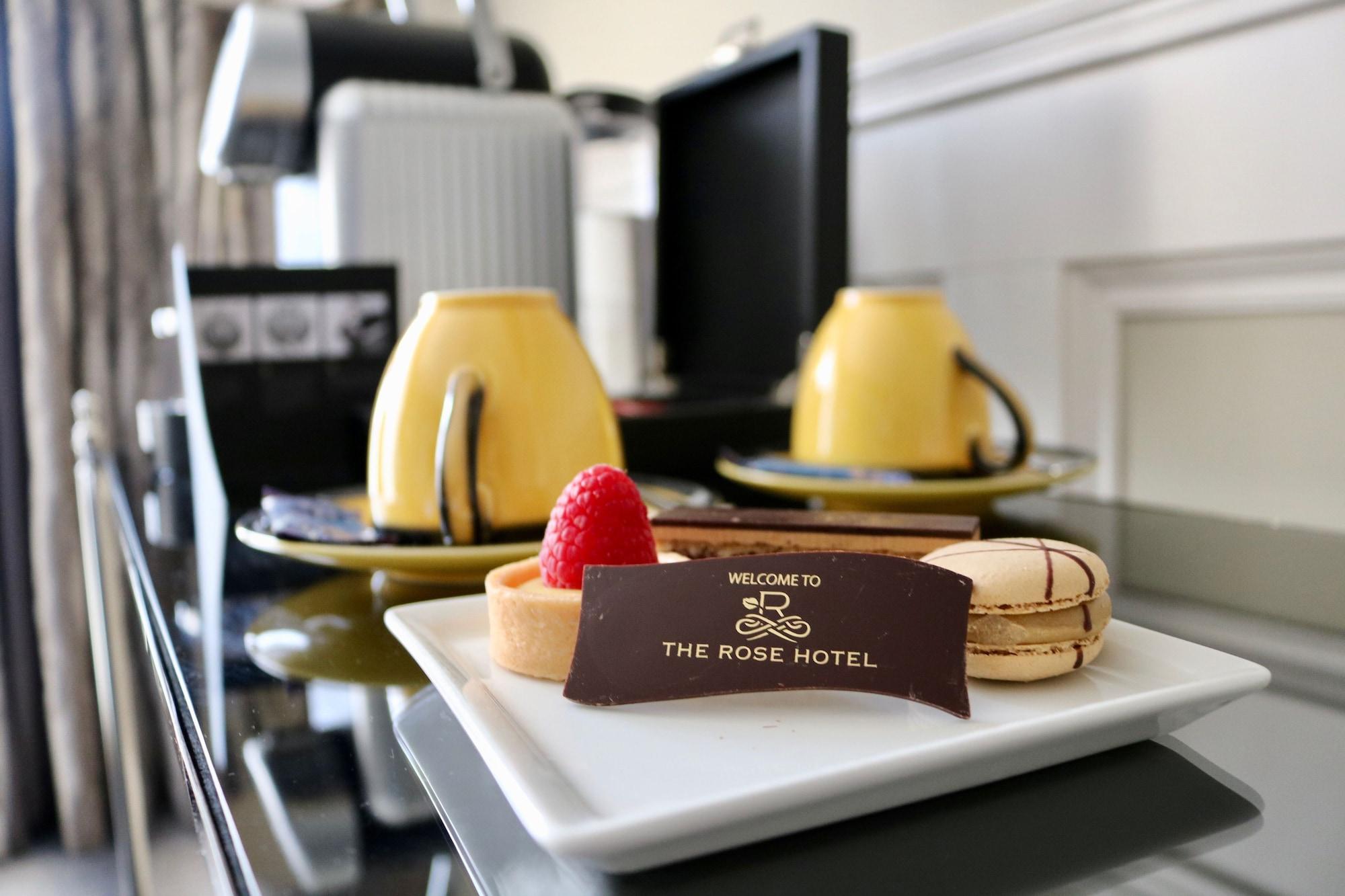 The Rose Hotel トラリー エクステリア 写真
