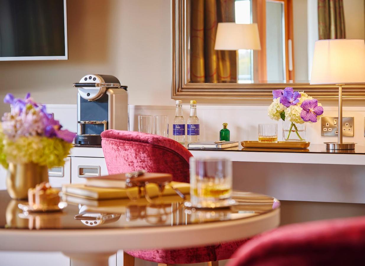 The Rose Hotel トラリー エクステリア 写真