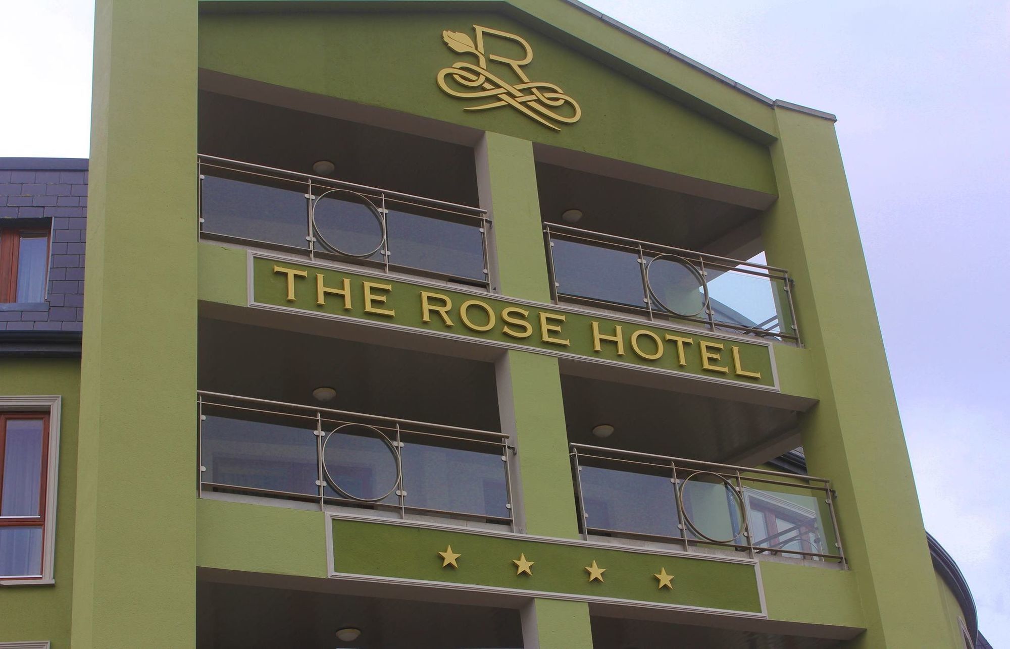 The Rose Hotel トラリー エクステリア 写真